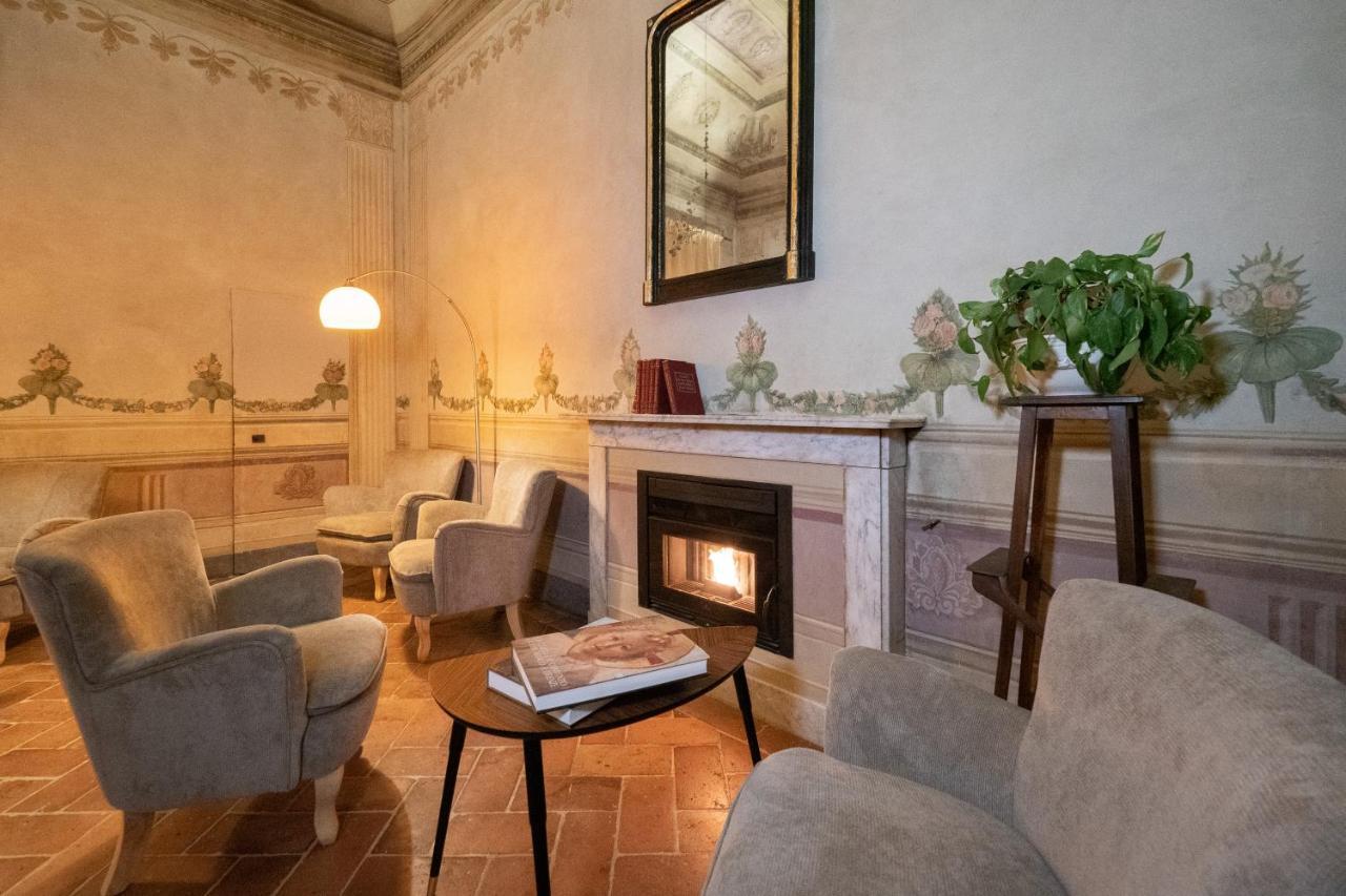 Delcorto Suites Montepulciano Stazione Екстериор снимка