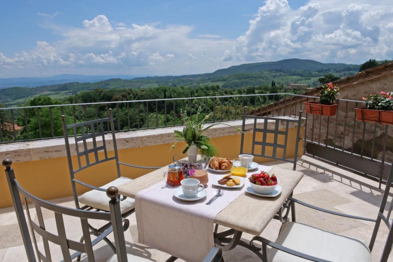 Delcorto Suites Montepulciano Stazione Екстериор снимка